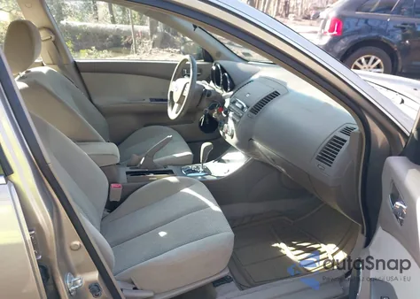 2006 Nissan Altima 2.5 S from USA, damaged, VIN 1N4AL11DX6C247462